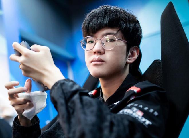 谁就更接近 谁就更接近